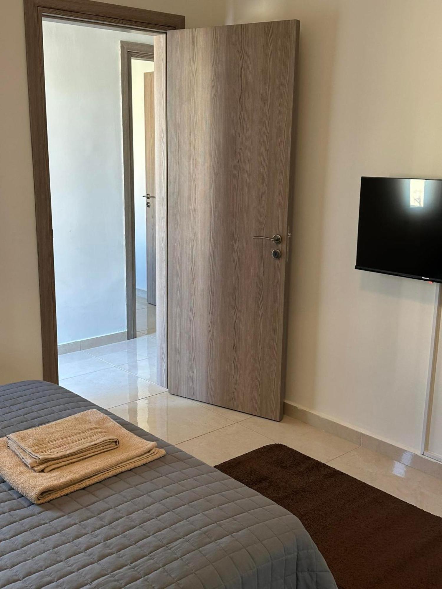 Chariandry Residence, Limassol City Centre Bagian luar foto